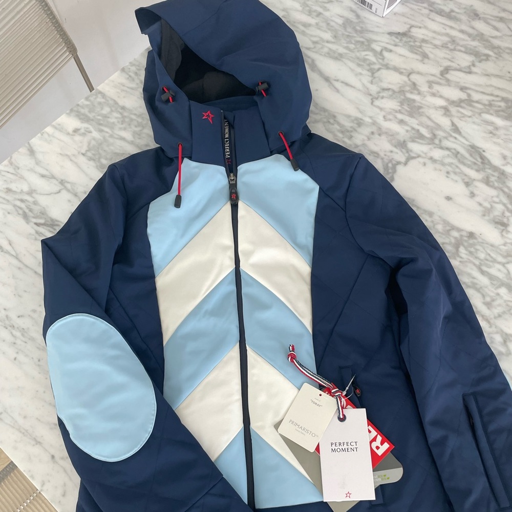 Perfect moment ski Jackets XS NEW